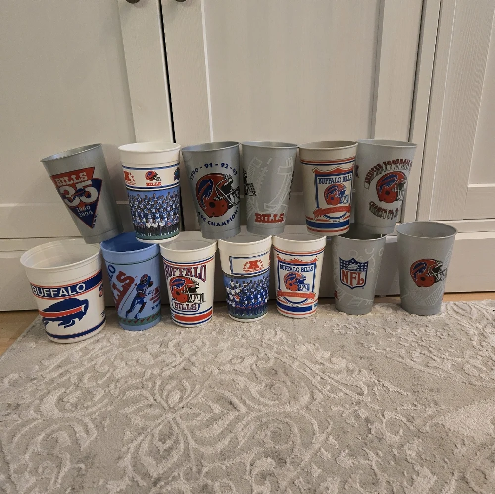 Set Of 13 Vintage 1990s NFL Buffalo Bills Collectible Plastic Cups